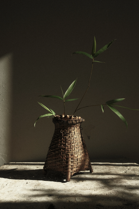 handwoven chabana vase